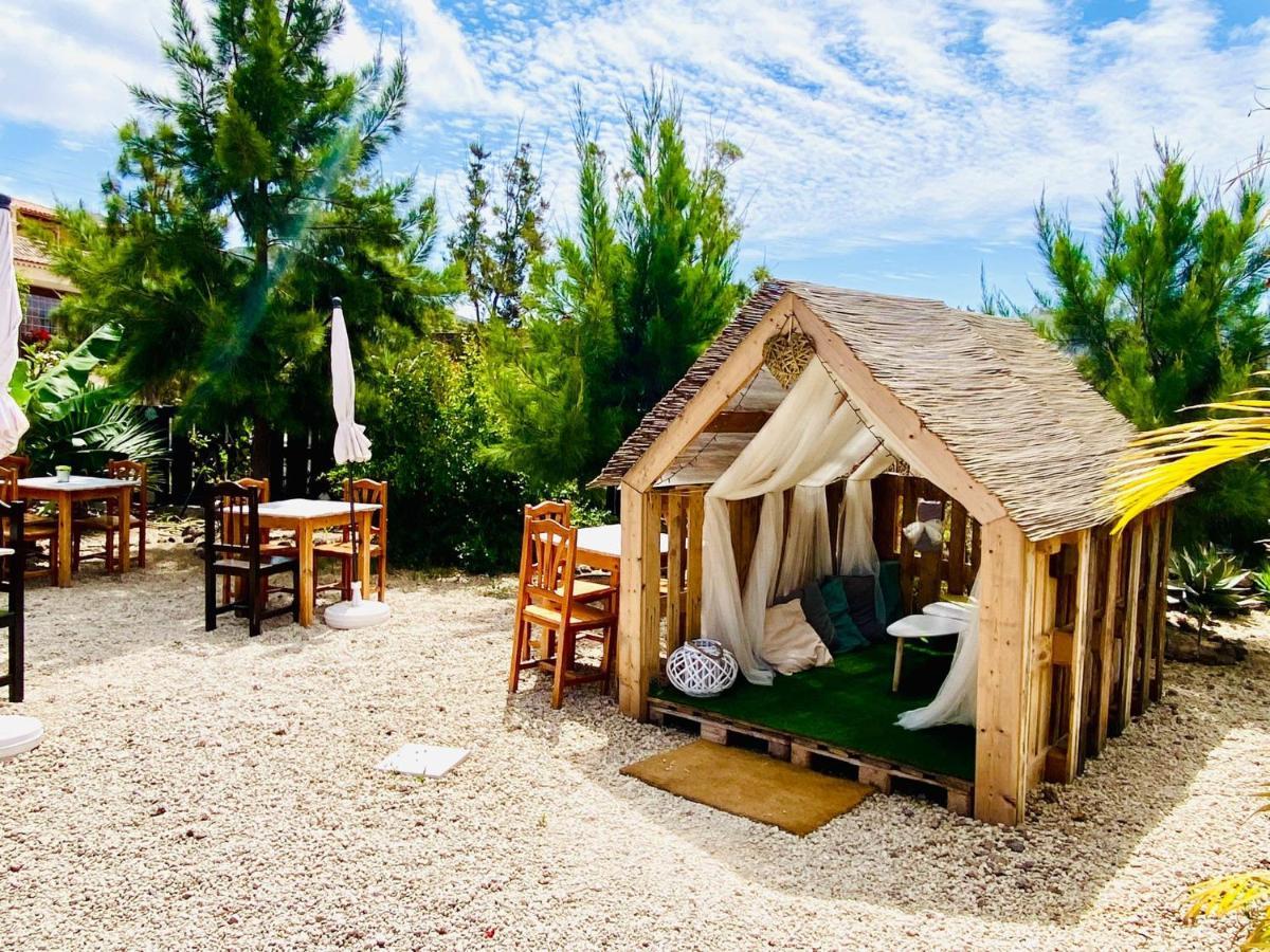 Lykke Suite Spa Sauna Piscina Y Jardin Buzanada Buitenkant foto